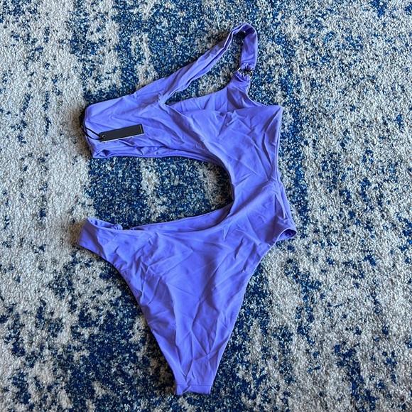 Lovers and Friends Jira One Piece in Periwinkle Medium - Picture 14 of 14